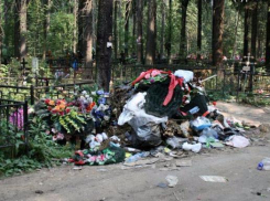 Шахтинские кладбища приведут в порядок после решения суда
