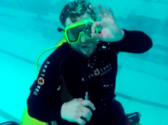 Первую в мире подводную самоходную коляску показал изобретатель из Ростовской области 