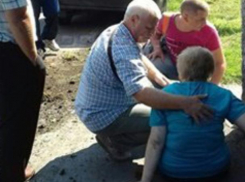 Трусливый водитель сбил женщину, снес столб и сбежал в Ростовской области