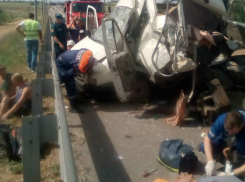 Один погиб, трое пострадали: под Ростовом столкнулись две «Газели»