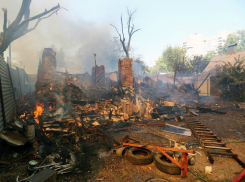 Театр кукол и детский сад построят на месте мощного пожара в Ростове