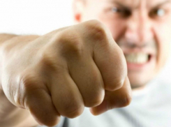 Молодой мужчина голыми руками пробил грудную клетку своему приятелю в Ростовской области