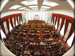 В Ростове решили законом заставить депутатов исполнять наказы избирателей