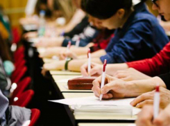 Первоклассник и 79-летний мужчина написали географический диктант в Ростове