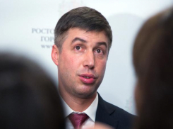 В Ростове собрали почти пять тысяч подписей за отставку Алексея Логвиненко