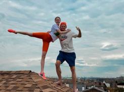 Анастасия Костенко устроила фотосессию на крыше с риском для жизни