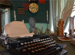 Увидеть экспонаты музея и памятник писателю Виталию Закруткину могут гости Ростовской области