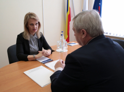 Попавшуюся на крупной взятке главу Куйбышевского района будут судить