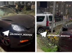 На Левенцовке Porshe врезался в машину и стену жилого дома