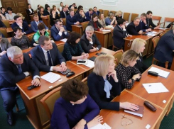 В Ростовской области среди чиновников оказалось больше женщин