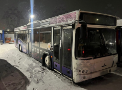 В Ростове осудят водителя, который дверью автобуса защемил ногу пожилой женщине