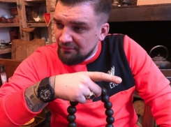 «Чмо ли Децл»: Баста призвал поклонников прийти к нему в суд Ростова