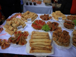 Ростовчане проводили добрую Масленицу с песнями и шутками