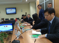 Китайцы прилетели в Ростов присмотреться к нашим комбайнам и вертолетам