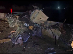 Два молодых парня погибли в ДТП на трассе в Ростовской области 