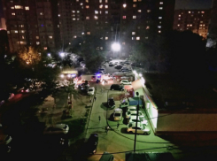 Покалечивший одного человека страшный пожар в девятиэтажке Ростова попал на видео