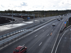 Дорожники завершают строительство транспортной развязки на трассе Ростов - Таганрог