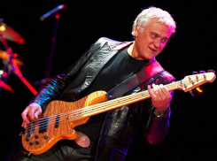 С Днем Победы ростовчан поздравит Александр Маршал