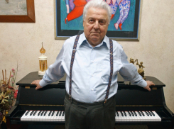 Календарь: 99 лет со дня рождения автора знаменитого шлягера «Черный кот» Михаила Танича