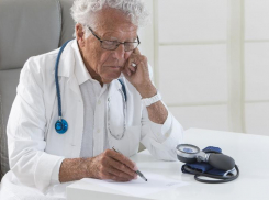 В Ростовской области на досрочную пенсию вышел 17301 медик