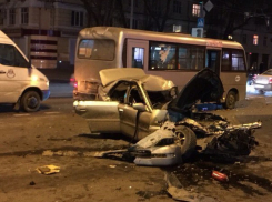 Виновник крупного ДТП в Ростове – «Хонда»: в аварии участвовали пять машин