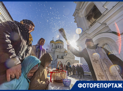 «Земных благ, здоровья и много-много друзей»: показываем, как ростовчане встретили Пасху