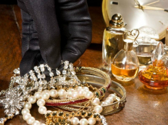 «Ювелирное» новогоднее преступление совершил 33-летний ростовчанин в гостях у женщины