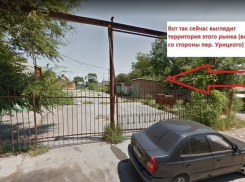 Красивый парк с клумбами и лавочками на территории заброшенного рынка просит разбить уставший житель Ростова