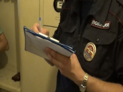 Трое ростовских экс-полицейских незаконно получали деньги в известных компаниях