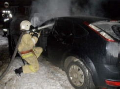 Владелец сгоревшей дорогой иномарки на Северном в Ростове заявил об умышленном поджоге