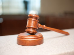 Экс-чиновница в Ростовской области отделалась условным сроком за присвоение муниципальной квартиры