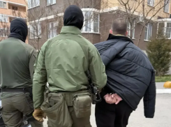 Командир батальона ДПС Ростова попался на взятках с эвакуаторщиков