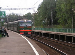 В Ростовской области женщина попала под поезд