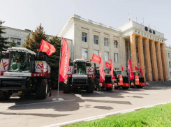 Крупнейший производитель аграрной техники Ростсельмаш отмечает 93-летие