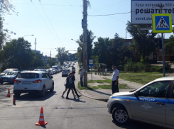 В Ростове легковушка сбила 11-летнего ребенка на пешеходном переходе