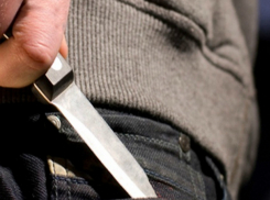 Приятеля с распоротым животом бросил истекать кровью на дороге житель Ростовской области