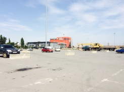 Парковку «Мегамага» сделали непригодной для ростовских любителей дрифта