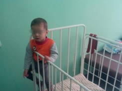 Судьба маленького Дениски, брошенного в больнице Волгодонска, потрясла дончан