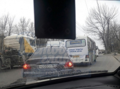 Огромная пробка на проспекте 40-летия Победы парализована микрорайон Александровка в Ростове