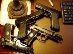 Житель Ростовской области в 70 метрах от линии Государственной границы РФ соорудил тайник с оружием 