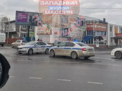 В Ростове в ДТП с патрульным авто ДПС пострадал 7-летний ребенок