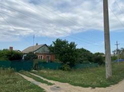 В Ростовской области мужчина зарезал своих товарищей и сжег автомобиль одного из них