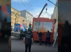 В Ростове убрали культовый ларёк с шаурмой возле РИНХа