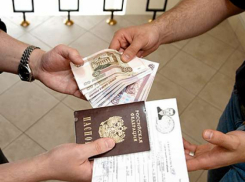 Жительница Ростовской области прописывала граждан в заброшенном доме