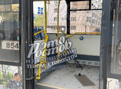 Гонка автобусов в Ростове закончилась жестким ДТП на Нагибина