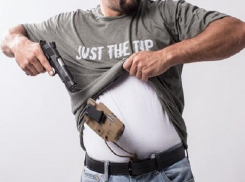 Украинца с пистолетом наказали в Ростовской области