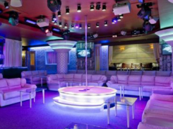 Вакансия «Исследователя сотрудниц флирта» в стриптиз-клубе «оживила» мужчин Ростова