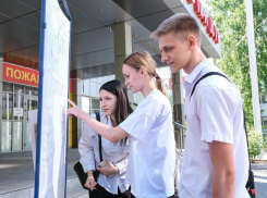 Добро или зло: ученики, учителя и депутаты высказались, нужно ли отменять ЕГЭ