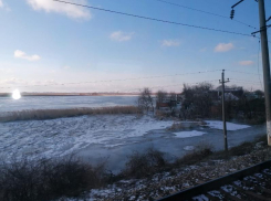 Уровень воды в реке Дон достиг опасных отметок из-за ветра