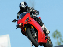 Молодой ростовчанин катался по улицам Питера на угнанном из Италии мотоцикле